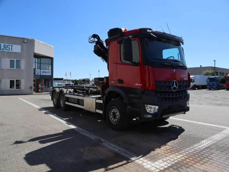 Mercedes-Benz Arocs 2643 euro 6 - Lastebil med kabelsystem: bilde 3 Mercedes-Benz Arocs 2643 euro 6 - Lastebil med kabelsystem: bilde 3