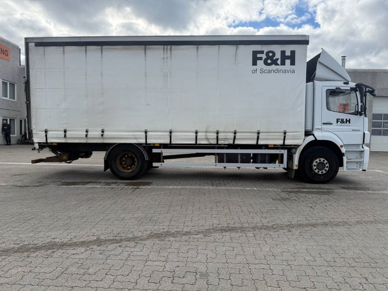 Mercedes-Benz Truck / Lastkraftwagen / Lastbil - Kapellbil: bilde 2 Mercedes-Benz Truck / Lastkraftwagen / Lastbil - Kapellbil: bilde 2