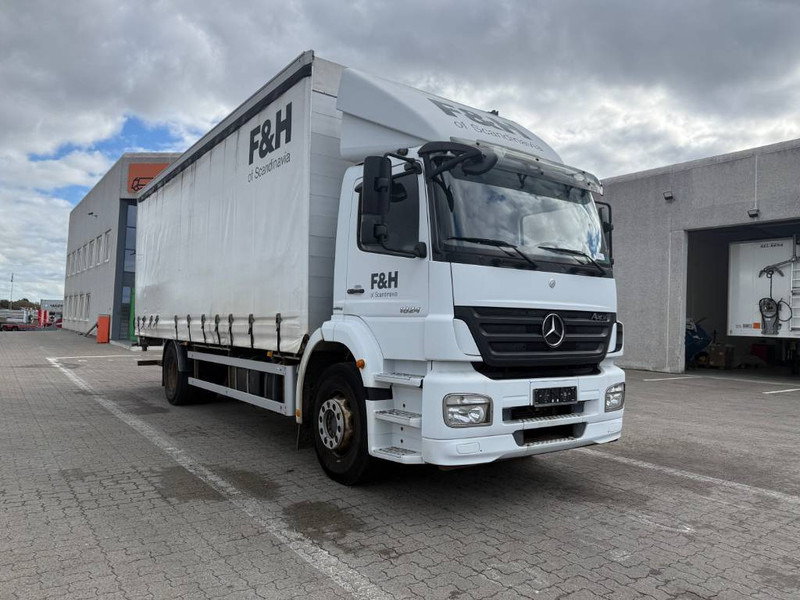 Mercedes-Benz Truck / Lastkraftwagen / Lastbil - Kapellbil: bilde 1 Mercedes-Benz Truck / Lastkraftwagen / Lastbil - Kapellbil: bilde 1