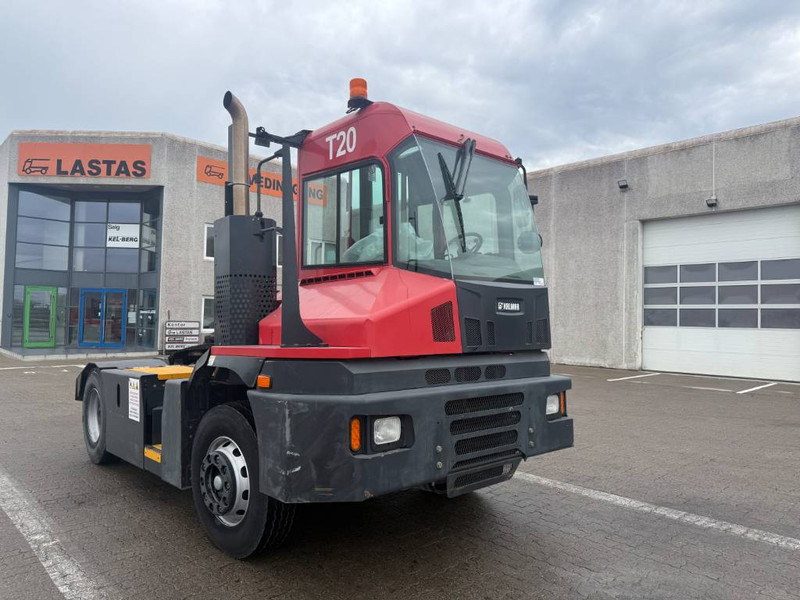 Kalmar Terminal tractor / Terminal-Zugmaschine / - Trekkvogn: bilde 1 Kalmar Terminal tractor / Terminal-Zugmaschine / - Trekkvogn: bilde 1