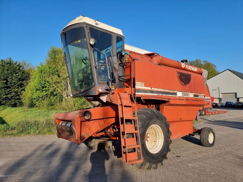 Laverda 3500 - Skurtresker: bilde 1 Laverda 3500 - Skurtresker: bilde 1