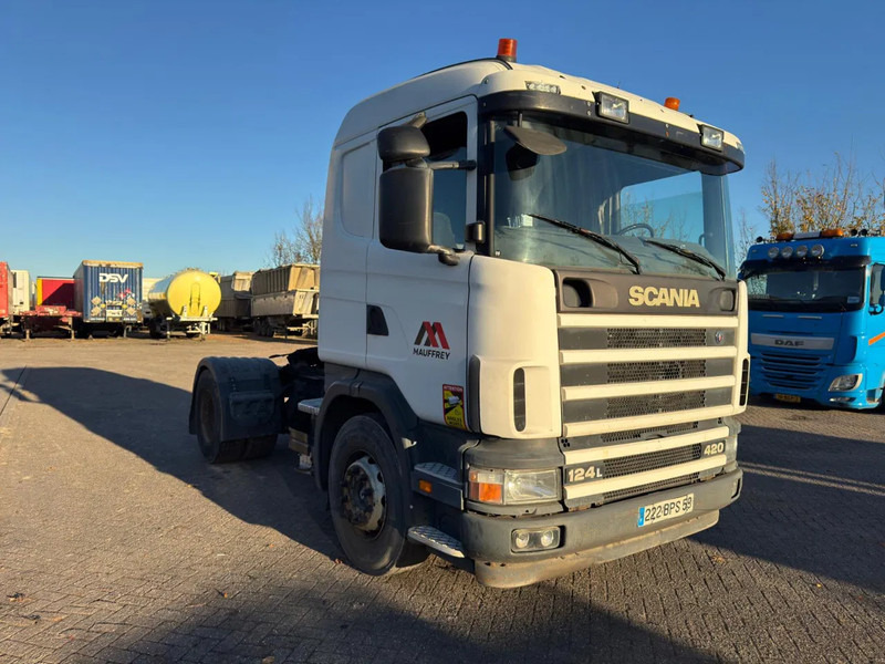 Scania 124L 420 A242X35CB - Trekkvogn: bilde 3 Scania 124L 420 A242X35CB - Trekkvogn: bilde 3