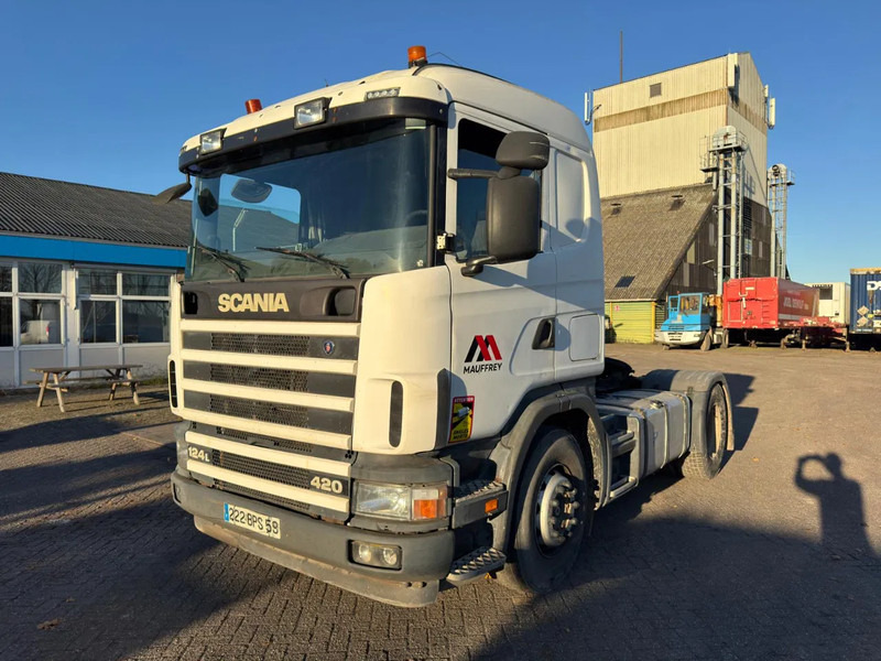 Scania 124L 420 A242X35CB - Trekkvogn: bilde 1 Scania 124L 420 A242X35CB - Trekkvogn: bilde 1