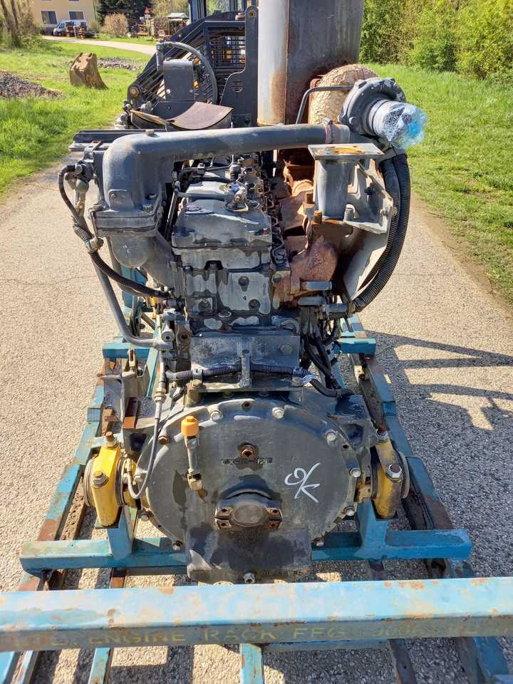 KOMATSU S6D125E-2 - Motor for Bulldozer: bilde 3 KOMATSU S6D125E-2 - Motor for Bulldozer: bilde 3