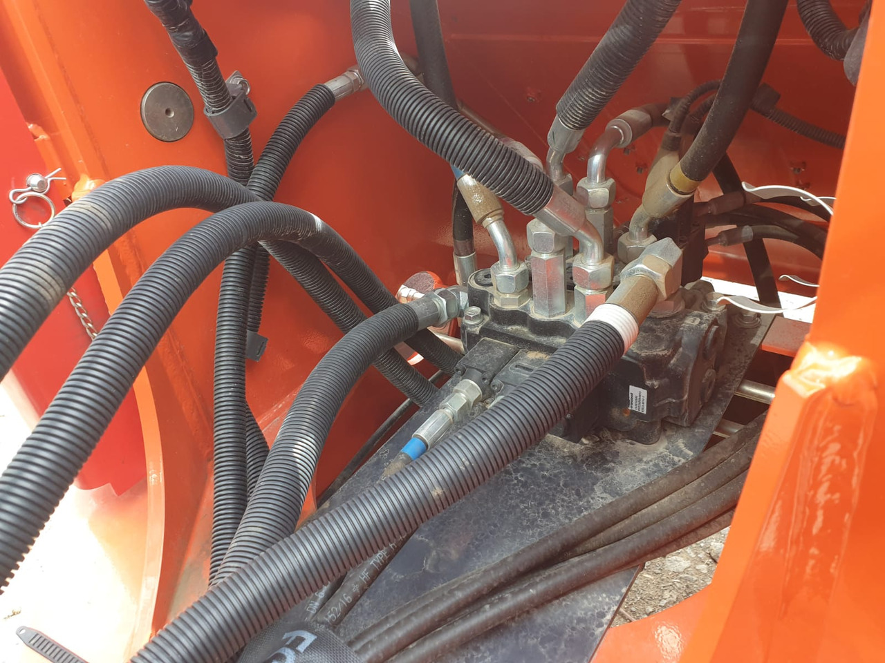 Hjullaster KUBOTA R 070: bilde 16