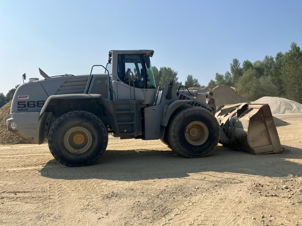 LIEBHERR L 566 - Hjullaster: bilde 2 LIEBHERR L 566 - Hjullaster: bilde 2