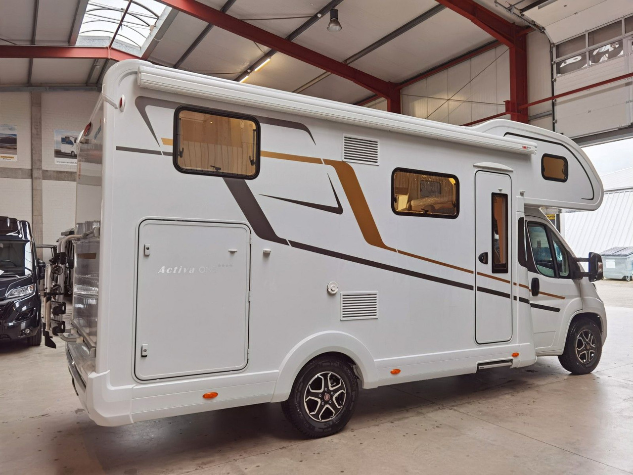 Eura Mobil ACTIVA ONE 690 HB / 180PS-40H MAXI/ PANORAMADACH - Alkovebil: bilde 4 Eura Mobil ACTIVA ONE 690 HB / 180PS-40H MAXI/ PANORAMADACH - Alkovebil: bilde 4