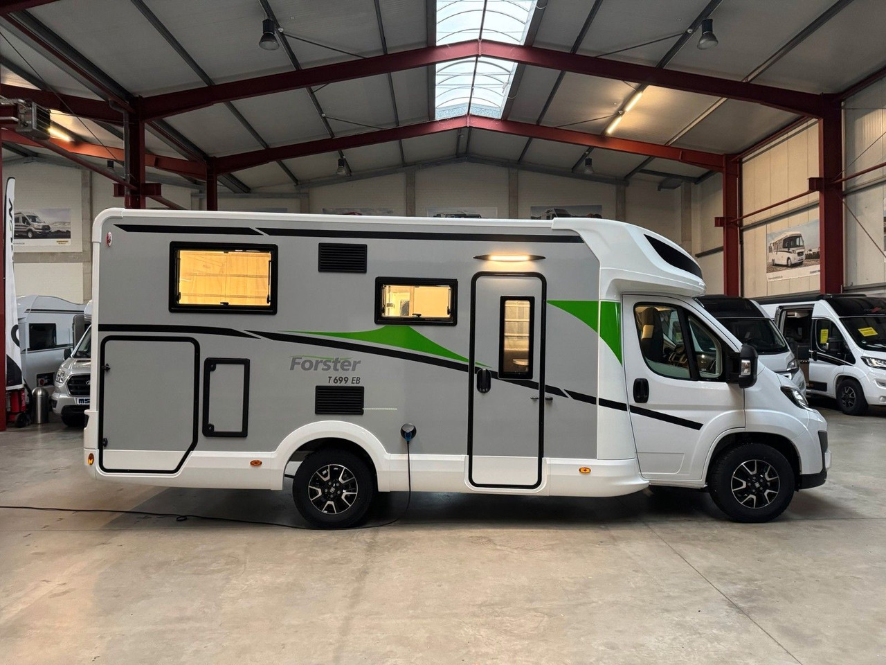 Forster T 699 EB / -2026-/ 140PS/ EINZELBETTEN & HUBBETT - Halvintegrert bobil: bilde 5 Forster T 699 EB / -2026-/ 140PS/ EINZELBETTEN & HUBBETT - Halvintegrert bobil: bilde 5