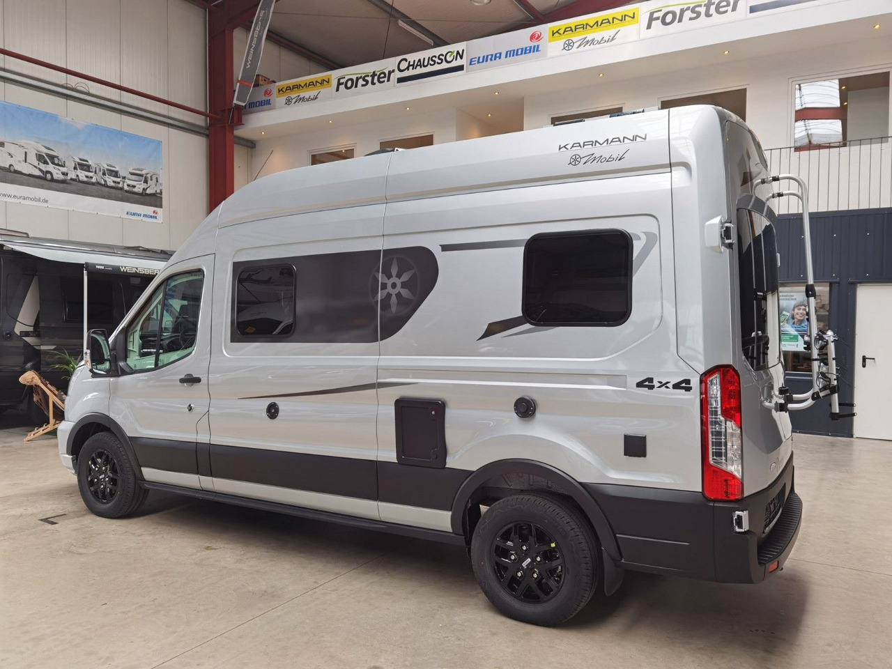 Karmann DEXTER 560 / 170PS - 4x4 / SOLAR & MARKISE & ALU - Bybobil: bilde 5 Karmann DEXTER 560 / 170PS - 4x4 / SOLAR & MARKISE & ALU - Bybobil: bilde 5