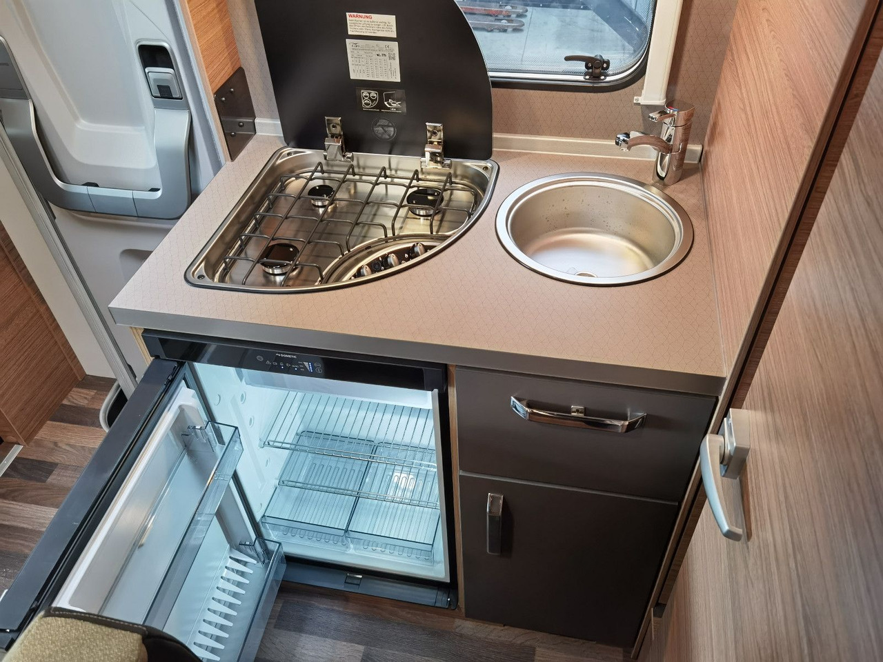 Alkovebil Weinsberg CARAHOME 550 MG /- 2025 - / 140 PS / NUR 5.97M: bilde 19 Alkovebil Weinsberg CARAHOME 550 MG /- 2025 - / 140 PS / NUR 5.97M: bilde 19