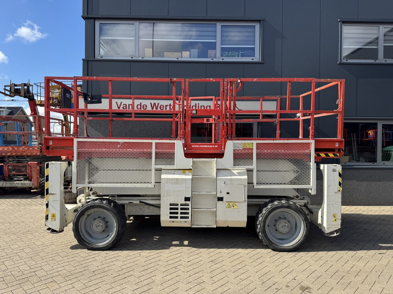 Genie Genie GS 3390 RT Schaarhoogwerker / Scissor Lift / Arbeitsbuhne 12mtr werkhoogte 4x4 Deutz DIESEL 2014 - Sakselift: bilde 1 Genie Genie GS 3390 RT Schaarhoogwerker / Scissor Lift / Arbeitsbuhne 12mtr werkhoogte 4x4 Deutz DIESEL 2014 - Sakselift: bilde 1
