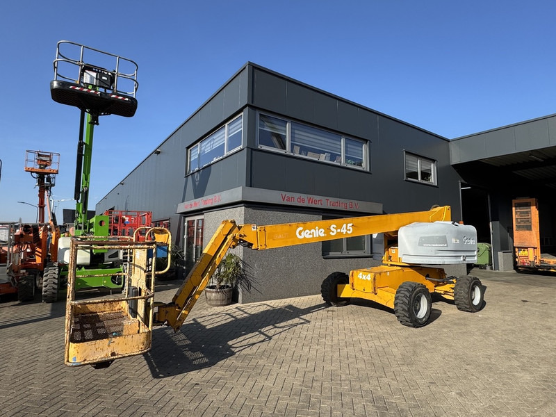 Genie S45 4x4 DEUTZ DIESEL 3000uur 15,7M Werkhoogte - Teleskoplift: bilde 2 Genie S45 4x4 DEUTZ DIESEL 3000uur 15,7M Werkhoogte - Teleskoplift: bilde 2