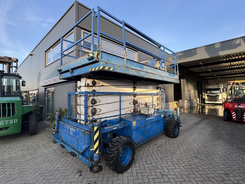Holland lift Combistar B-195DL25 Schaarhoogwerker 22M Werkhoogte Hatz Diesel 4X4 2003 - Sakselift: bilde 3 Holland lift Combistar B-195DL25 Schaarhoogwerker 22M Werkhoogte Hatz Diesel 4X4 2003 - Sakselift: bilde 3