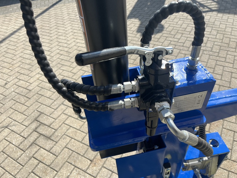 Houtkloofmachine LS 22 T - Vedkløyver: bilde 3 Houtkloofmachine LS 22 T - Vedkløyver: bilde 3