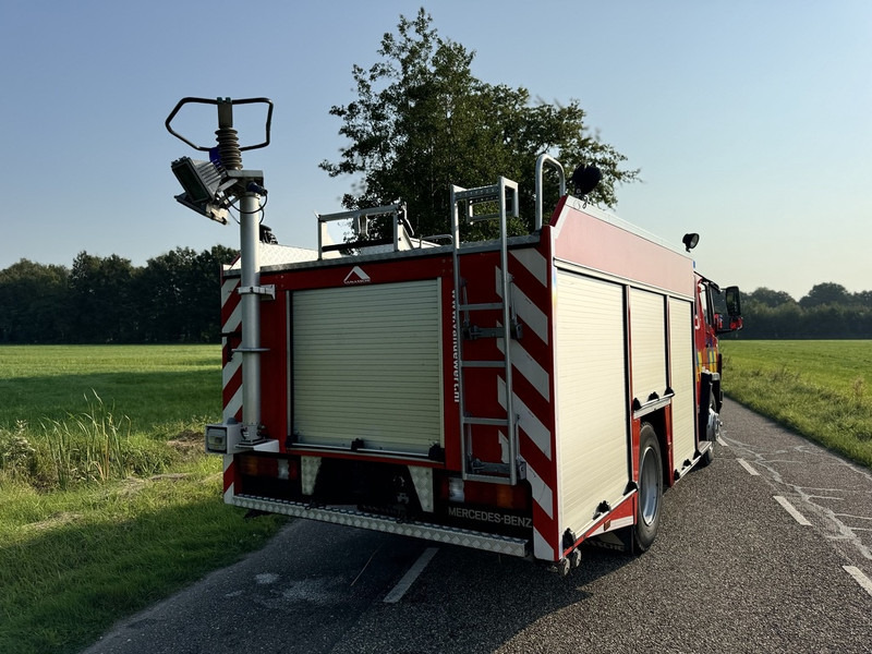 Mercedes-Benz 1124 - Brannbil: bilde 4 Mercedes-Benz 1124 - Brannbil: bilde 4