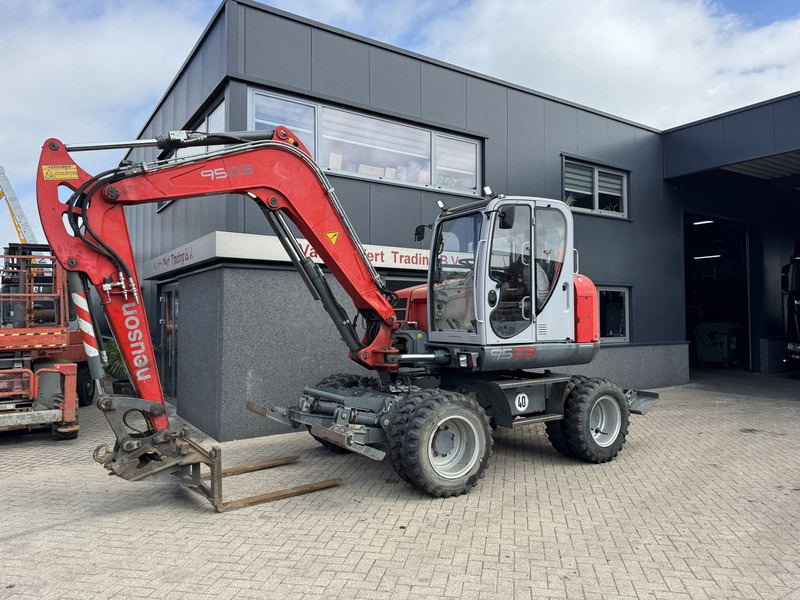 Neuson 9503 WD Mobiele Kraan 2009 Palletvork, Stenenklem, 2x Bak 8860hours Deutz Diesel - Mobilkran: bilde 3 Neuson 9503 WD Mobiele Kraan 2009 Palletvork, Stenenklem, 2x Bak 8860hours Deutz Diesel - Mobilkran: bilde 3