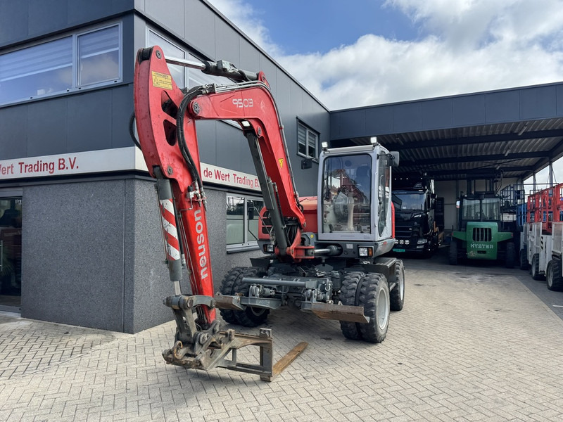 Neuson 9503 WD Mobiele Kraan 2009 Palletvork, Stenenklem, 2x Bak 8860hours Deutz Diesel - Mobilkran: bilde 5 Neuson 9503 WD Mobiele Kraan 2009 Palletvork, Stenenklem, 2x Bak 8860hours Deutz Diesel - Mobilkran: bilde 5