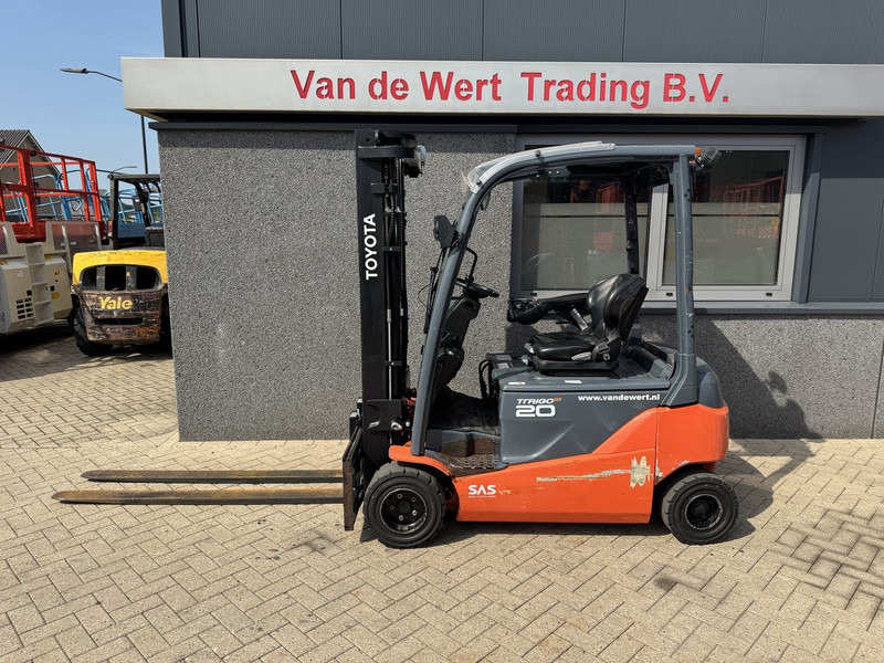 Toyota 8FBM20T Triplo 470 Freelift / Sideshift Elektrisch 2017 6560Hours - El-truck: bilde 1 Toyota 8FBM20T Triplo 470 Freelift / Sideshift Elektrisch 2017 6560Hours - El-truck: bilde 1