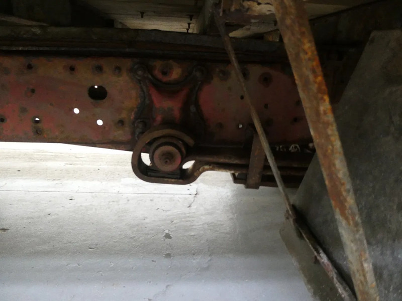 Mercedes-Benz 1117 BLATT-BLATT / SPRING-SPRING / LAMMES-LAMMES - Dyretransport lastebil: bilde 4 Mercedes-Benz 1117 BLATT-BLATT / SPRING-SPRING / LAMMES-LAMMES - Dyretransport lastebil: bilde 4