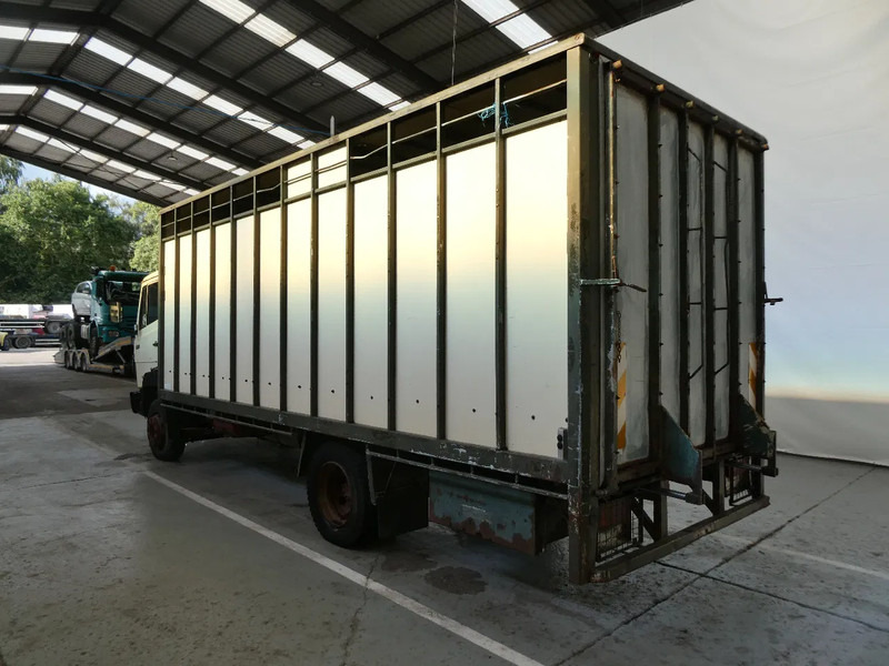 Mercedes-Benz 1117 BLATT-BLATT / SPRING-SPRING / LAMMES-LAMMES - Dyretransport lastebil: bilde 3 Mercedes-Benz 1117 BLATT-BLATT / SPRING-SPRING / LAMMES-LAMMES - Dyretransport lastebil: bilde 3