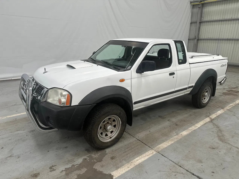 Nissan Navara 2.5 Di / EURO 3 - Personenbil: bilde 1 Nissan Navara 2.5 Di / EURO 3 - Personenbil: bilde 1