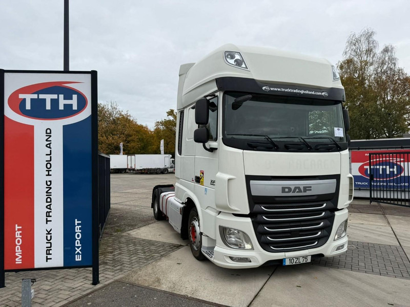DAF XF460 SuperSpaceCab Intarder 2x fueltank - Trekkvogn: bilde 1 DAF XF460 SuperSpaceCab Intarder 2x fueltank - Trekkvogn: bilde 1