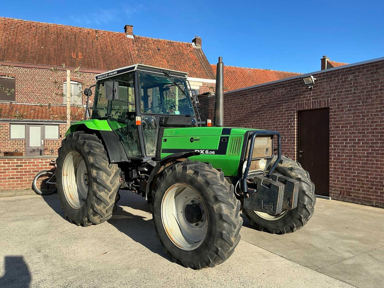 1993 DEUTZ-FAHR DX6.06 ALL-WHEEL DRIVE FARM TRACTOR - Traktor: bilde 4 1993 DEUTZ-FAHR DX6.06 ALL-WHEEL DRIVE FARM TRACTOR - Traktor: bilde 4
