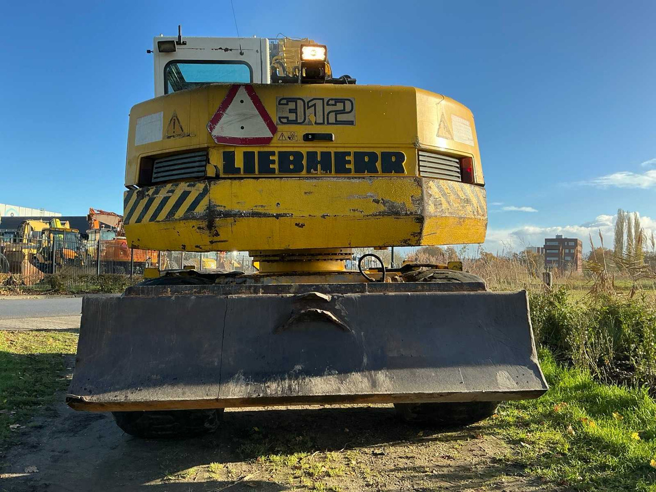 2001 LIEBHERR A312 WHEELED EXCAVATOR - Hjulgraver: bilde 4 2001 LIEBHERR A312 WHEELED EXCAVATOR - Hjulgraver: bilde 4