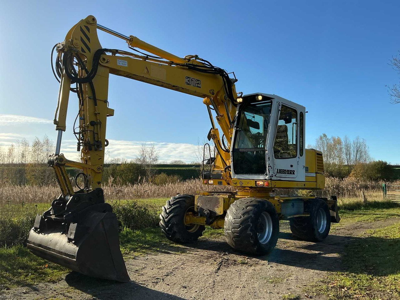 2001 LIEBHERR A312 WHEELED EXCAVATOR - Hjulgraver: bilde 1 2001 LIEBHERR A312 WHEELED EXCAVATOR - Hjulgraver: bilde 1