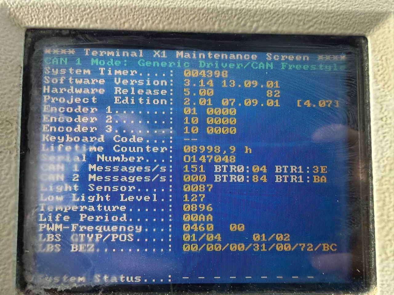 Traktor 2002 FENDT FAVORIT 714 VARIO ALL-WHEEL DRIVE FARM TRACTOR: bilde 12