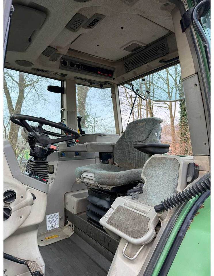 Traktor 2002 FENDT FAVORIT 714 VARIO ALL-WHEEL DRIVE FARM TRACTOR: bilde 8