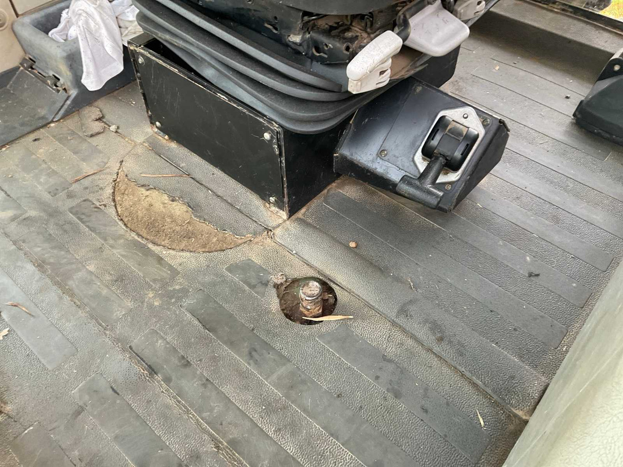 Traktor 2004 FENDT 916 VARIO TMS ALL-WHEEL DRIVE AGRICULTURAL TRACTOR: bilde 32