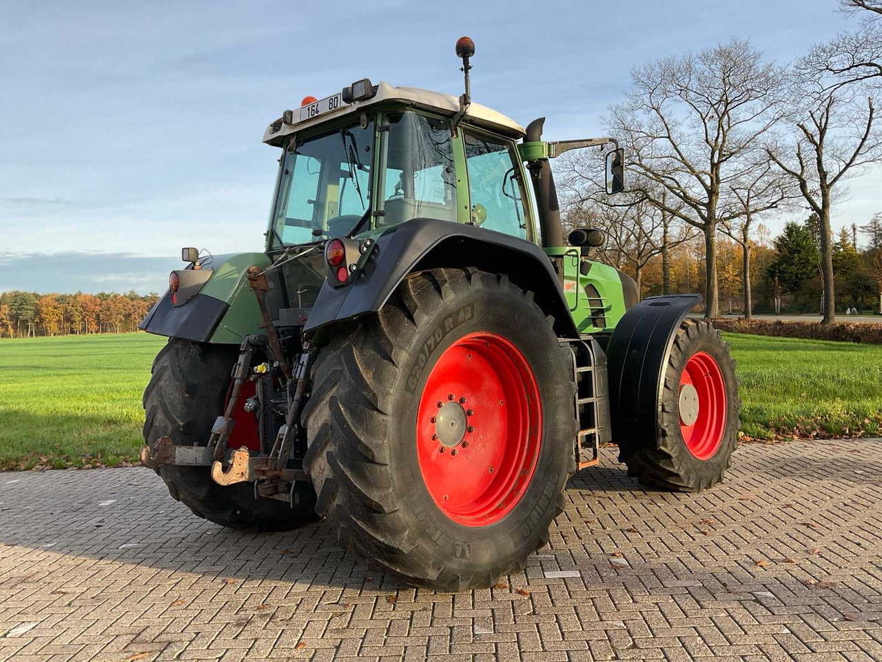 2004 FENDT 916 VARIO TMS ALL-WHEEL DRIVE AGRICULTURAL TRACTOR - Traktor: bilde 5 2004 FENDT 916 VARIO TMS ALL-WHEEL DRIVE AGRICULTURAL TRACTOR - Traktor: bilde 5
