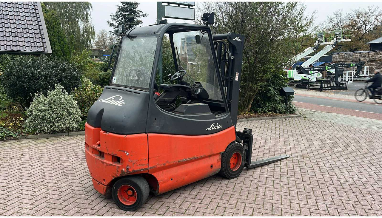2006 LINDE E30-03 FORKLIFT - Gaffeltruck: bilde 3 2006 LINDE E30-03 FORKLIFT - Gaffeltruck: bilde 3