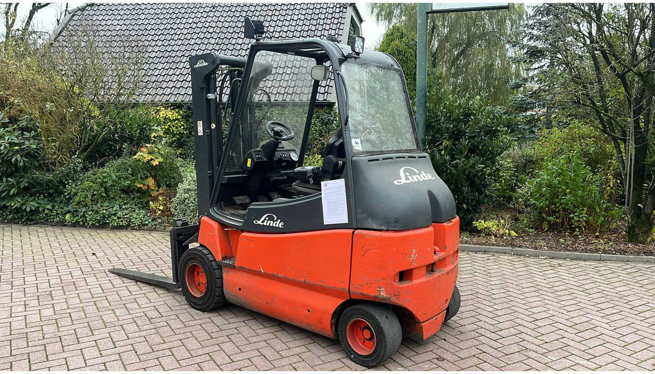 2006 LINDE E30-03 FORKLIFT - Gaffeltruck: bilde 2 2006 LINDE E30-03 FORKLIFT - Gaffeltruck: bilde 2