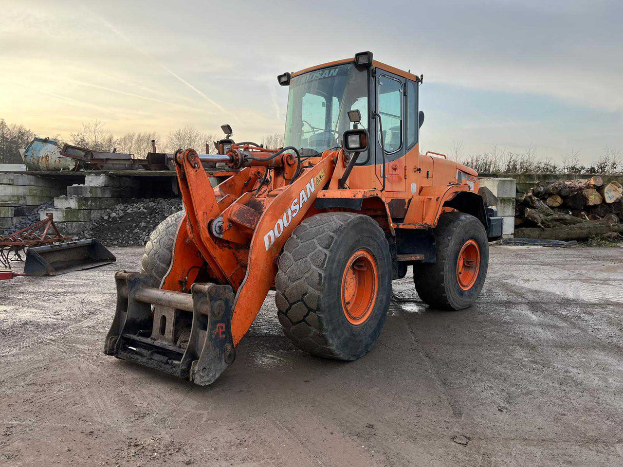 2008 DOOSAN DL200 SHOVEL - Hjullaster: bilde 1 2008 DOOSAN DL200 SHOVEL - Hjullaster: bilde 1