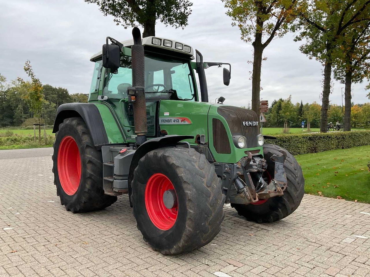 2008 FENDT 412 VARIO TMS ALL-WHEEL DRIVE AGRICULTURAL TRACTOR - Traktor: bilde 3 2008 FENDT 412 VARIO TMS ALL-WHEEL DRIVE AGRICULTURAL TRACTOR - Traktor: bilde 3