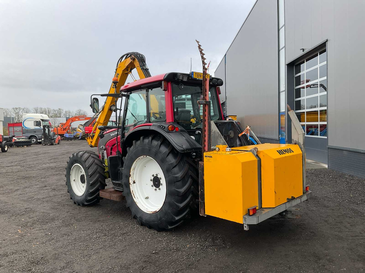 2008 VALTRA N121 HITECH FOUR WHEEL DRIVE FARM TRACTOR - Traktor: bilde 3 2008 VALTRA N121 HITECH FOUR WHEEL DRIVE FARM TRACTOR - Traktor: bilde 3