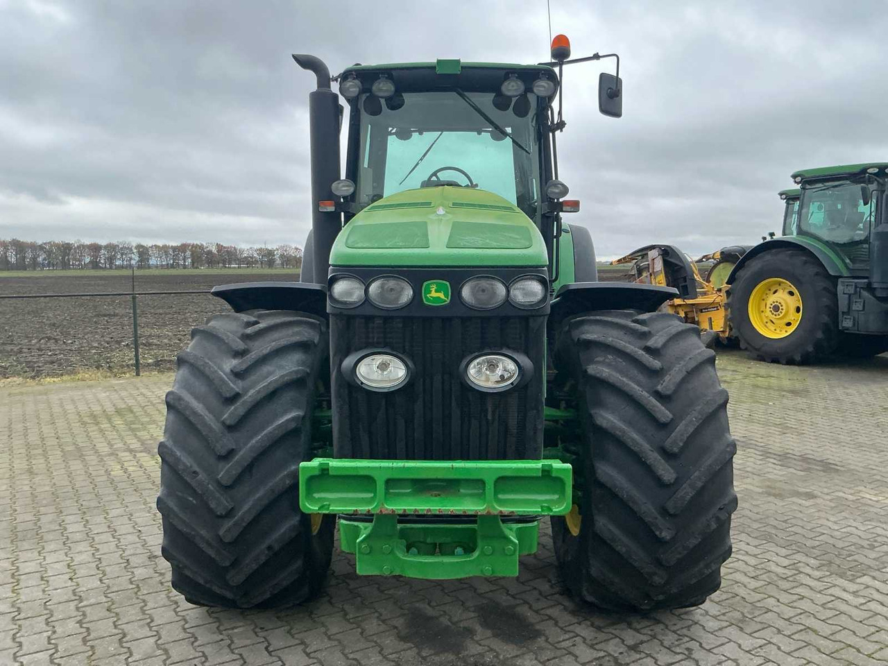 2009 JOHN DEERE 8430 FOUR WHEEL DRIVE FARM TRACTOR - Traktor: bilde 2 2009 JOHN DEERE 8430 FOUR WHEEL DRIVE FARM TRACTOR - Traktor: bilde 2