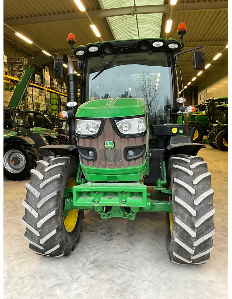2013 JOHN DEERE 6105R FOUR WHEEL DRIVE FARM TRACTOR - Traktor: bilde 3 2013 JOHN DEERE 6105R FOUR WHEEL DRIVE FARM TRACTOR - Traktor: bilde 3