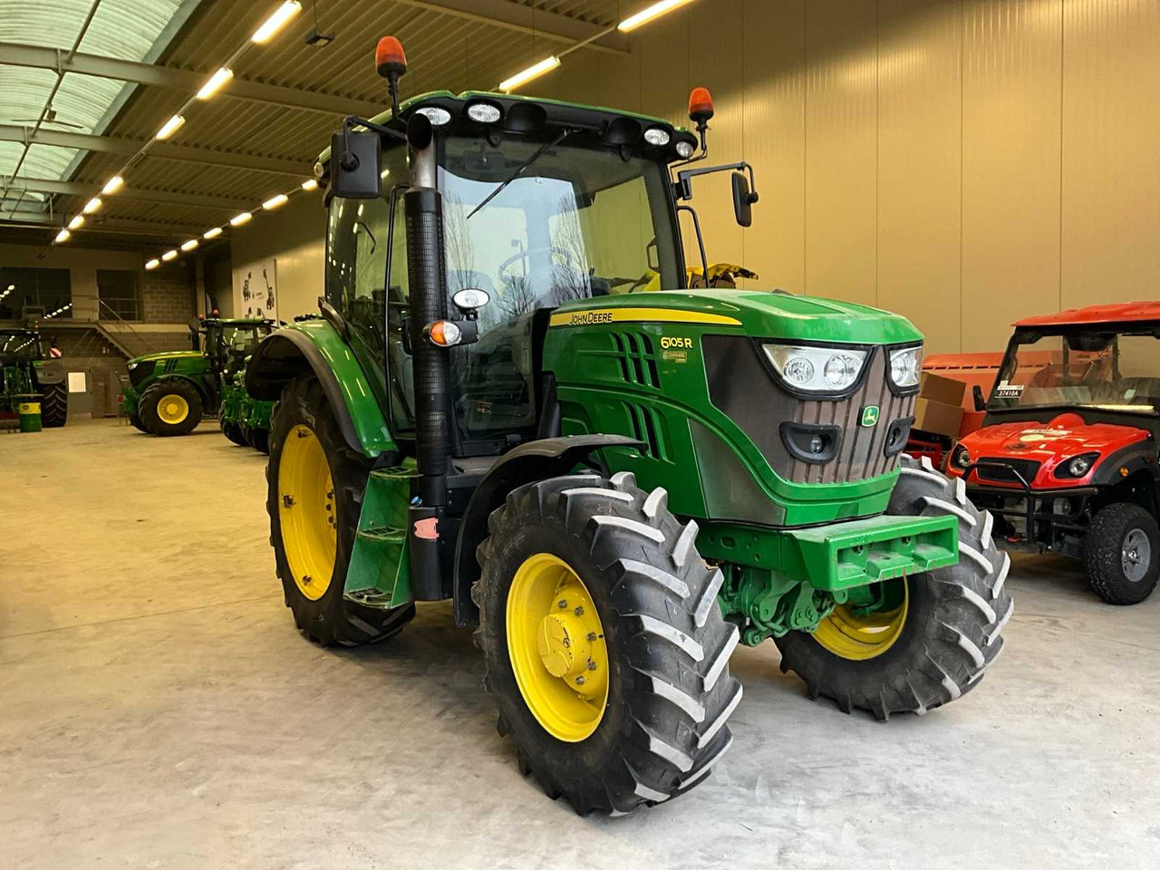 2013 JOHN DEERE 6105R FOUR WHEEL DRIVE FARM TRACTOR - Traktor: bilde 4 2013 JOHN DEERE 6105R FOUR WHEEL DRIVE FARM TRACTOR - Traktor: bilde 4