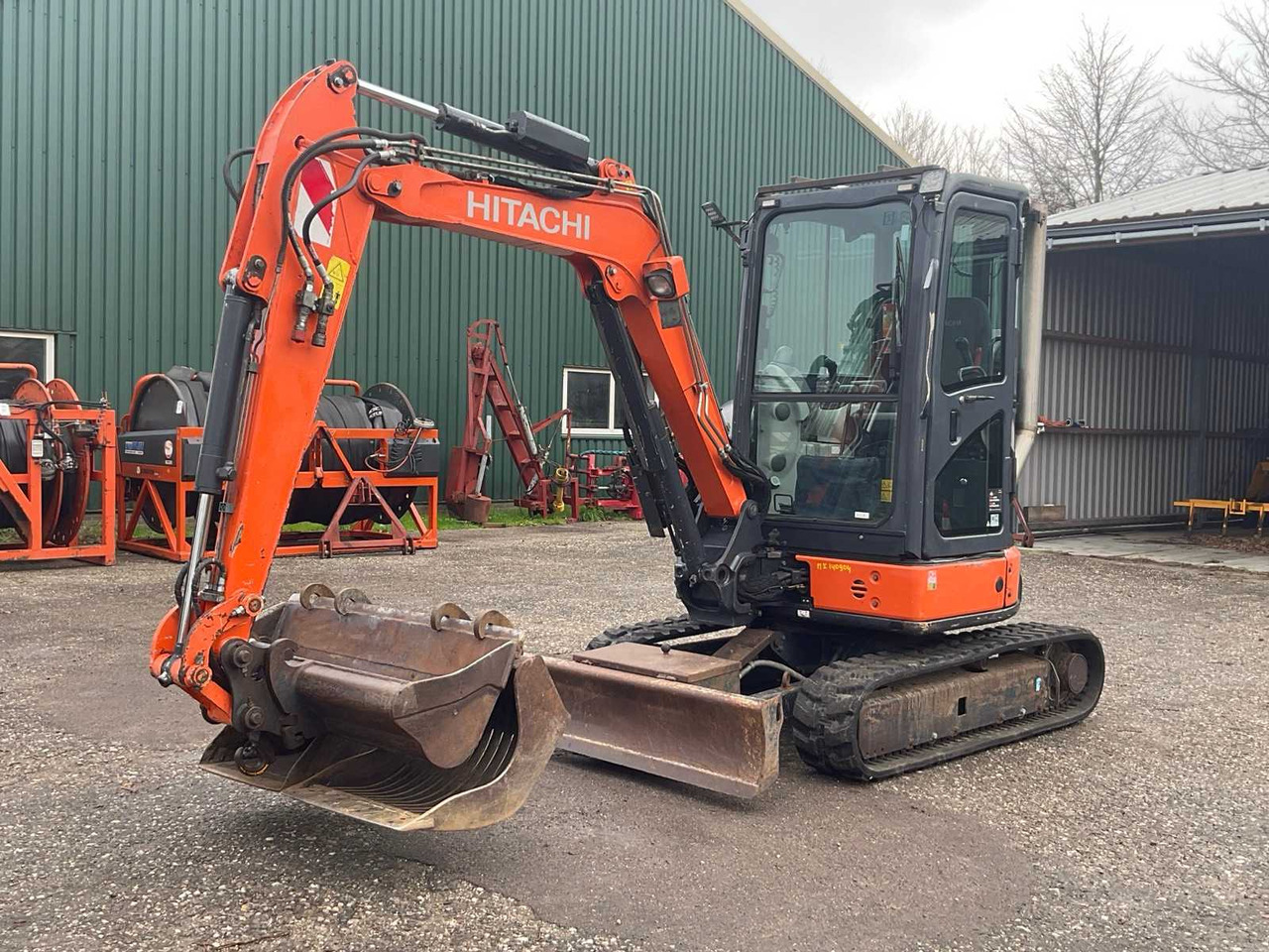 2014 HITACHI ZX 33U-5 MINI EXCAVATOR - Minigraver: bilde 1 2014 HITACHI ZX 33U-5 MINI EXCAVATOR - Minigraver: bilde 1