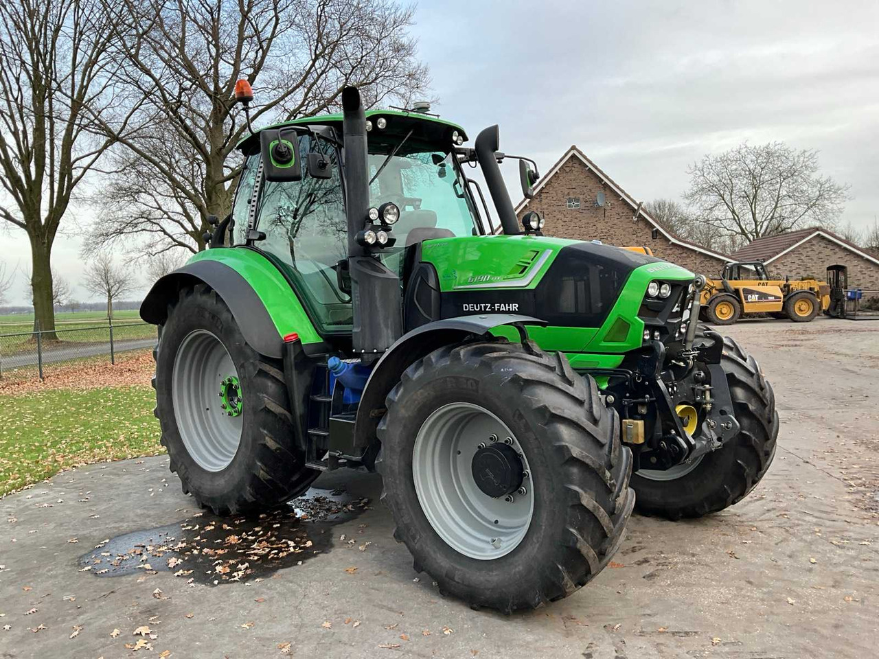 2015 DEUTZ-FAHR 6190 TTV ALL-WHEEL DRIVE FARM TRACTOR - Traktor: bilde 3 2015 DEUTZ-FAHR 6190 TTV ALL-WHEEL DRIVE FARM TRACTOR - Traktor: bilde 3