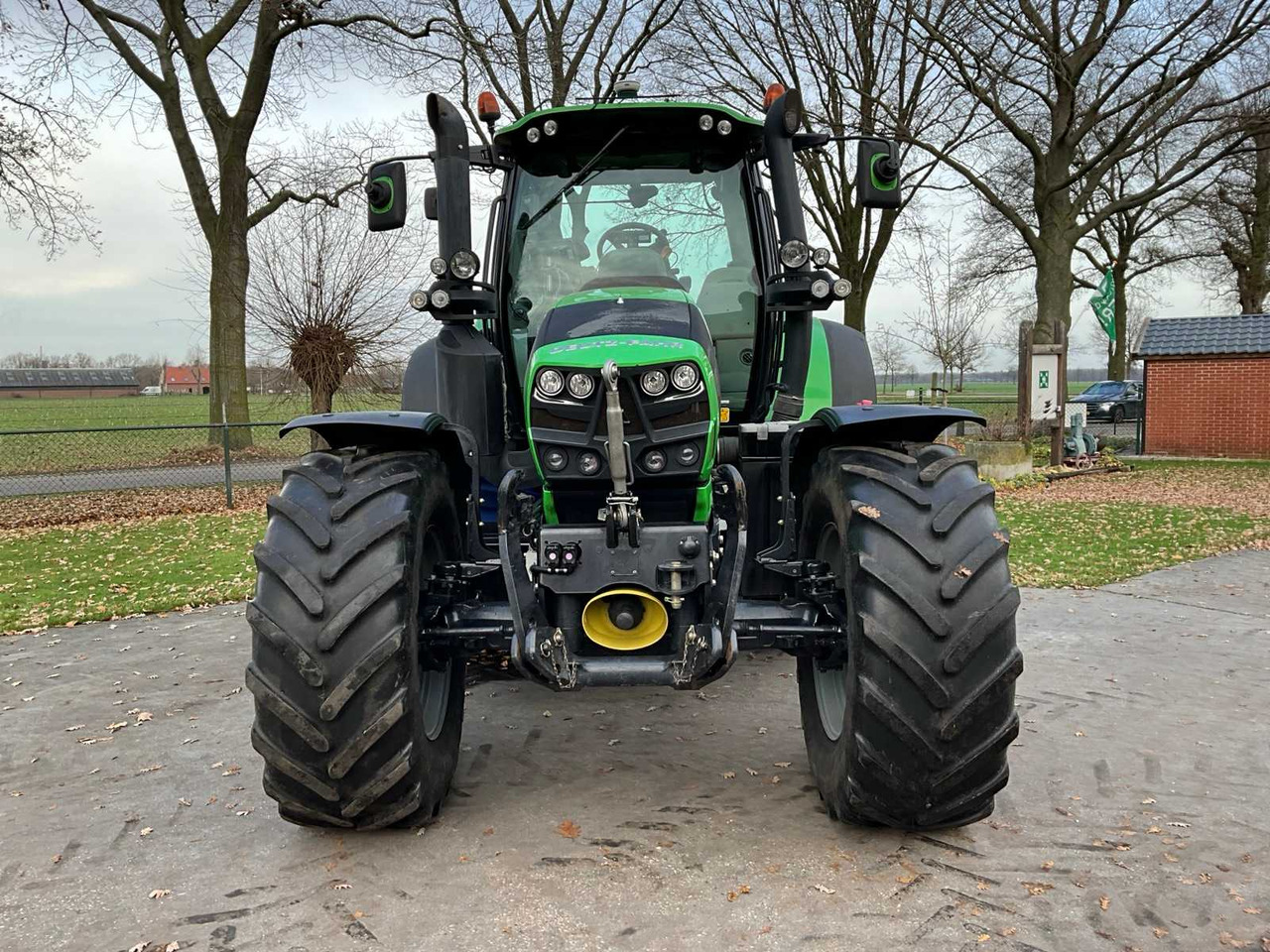 2015 DEUTZ-FAHR 6190 TTV ALL-WHEEL DRIVE FARM TRACTOR - Traktor: bilde 2 2015 DEUTZ-FAHR 6190 TTV ALL-WHEEL DRIVE FARM TRACTOR - Traktor: bilde 2
