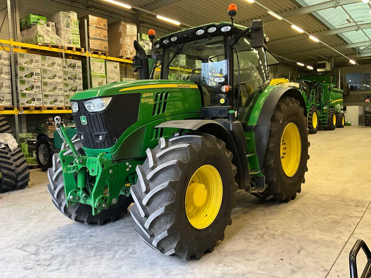 2015 JOHN DEERE 6215R ALL-WHEEL DRIVE FARM TRACTOR - Traktor: bilde 1 2015 JOHN DEERE 6215R ALL-WHEEL DRIVE FARM TRACTOR - Traktor: bilde 1