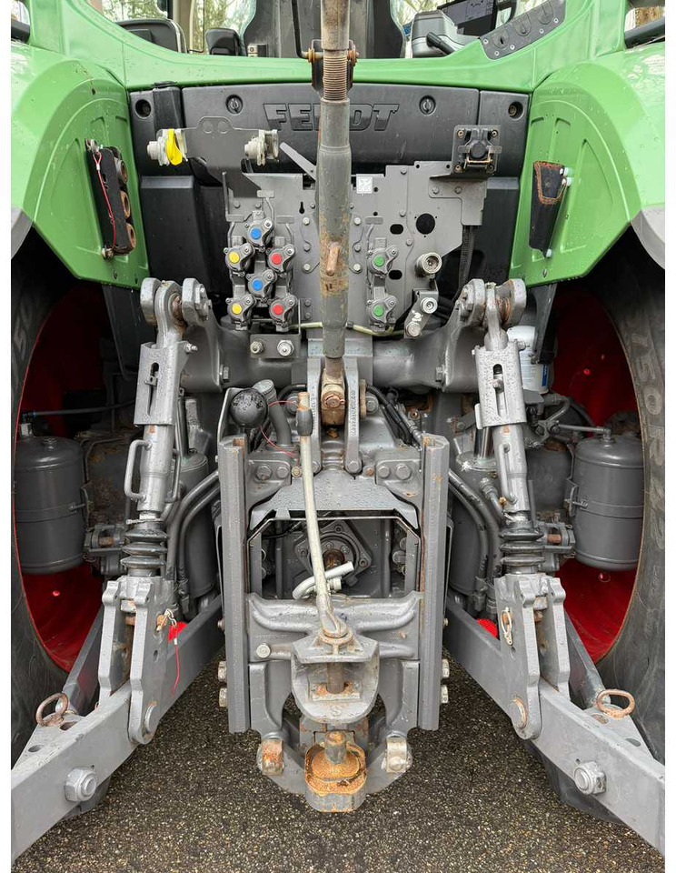 2016 FENDT VARIO 724 PROFI PLUS ALL-WHEEL DRIVE FARM TRACTOR - Traktor: bilde 5 2016 FENDT VARIO 724 PROFI PLUS ALL-WHEEL DRIVE FARM TRACTOR - Traktor: bilde 5