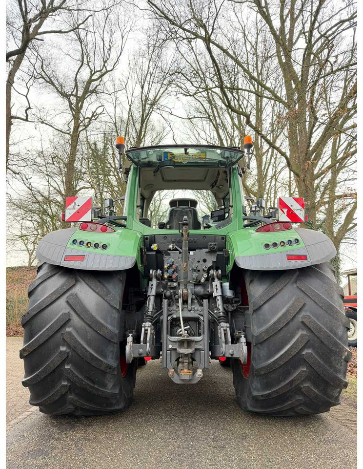 2016 FENDT VARIO 724 PROFI PLUS ALL-WHEEL DRIVE FARM TRACTOR - Traktor: bilde 4 2016 FENDT VARIO 724 PROFI PLUS ALL-WHEEL DRIVE FARM TRACTOR - Traktor: bilde 4