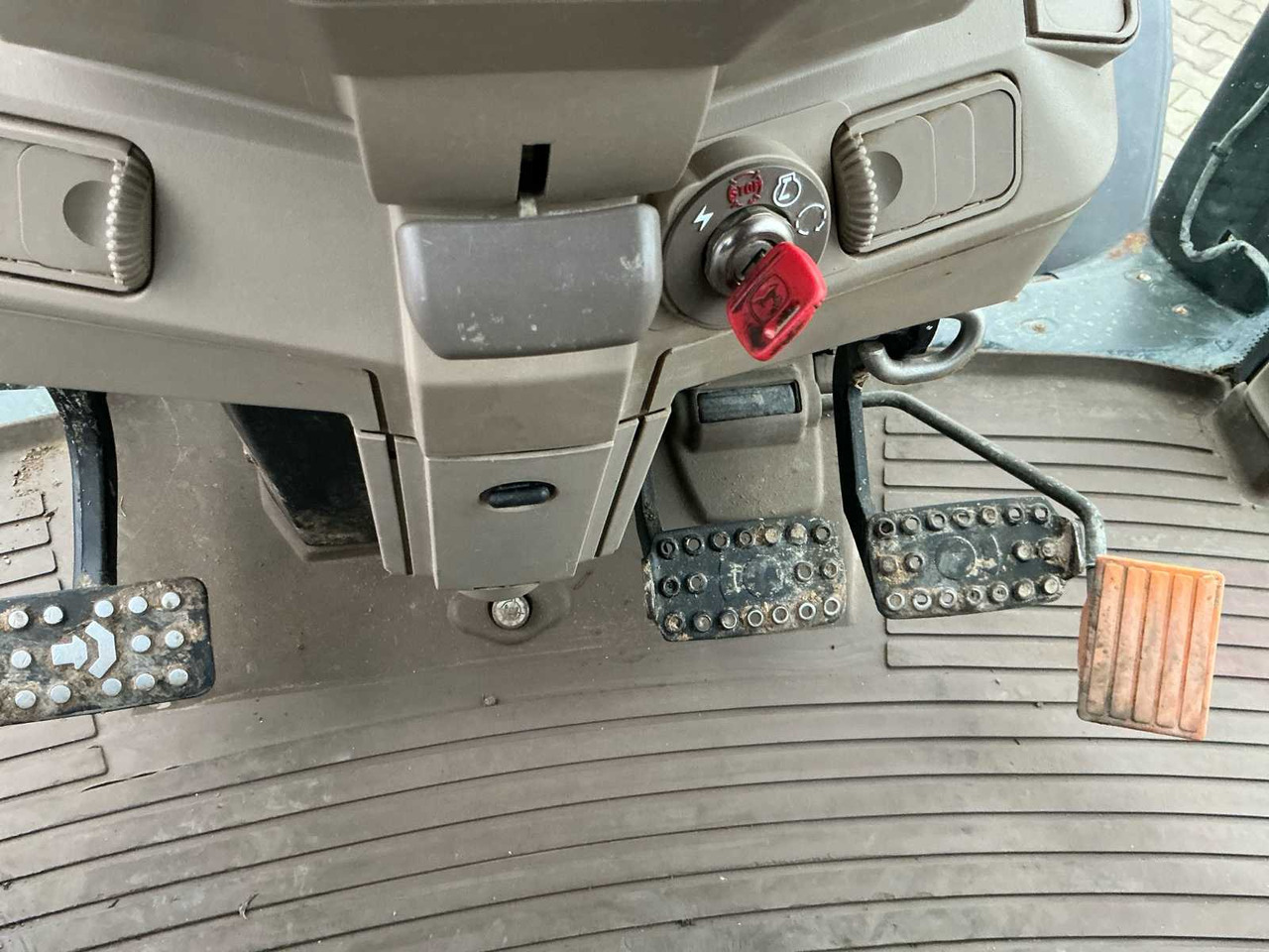 Traktor 2016 JOHN DEERE 6135M FOUR WHEEL DRIVE FARM TRACTOR: bilde 19 Traktor 2016 JOHN DEERE 6135M FOUR WHEEL DRIVE FARM TRACTOR: bilde 19