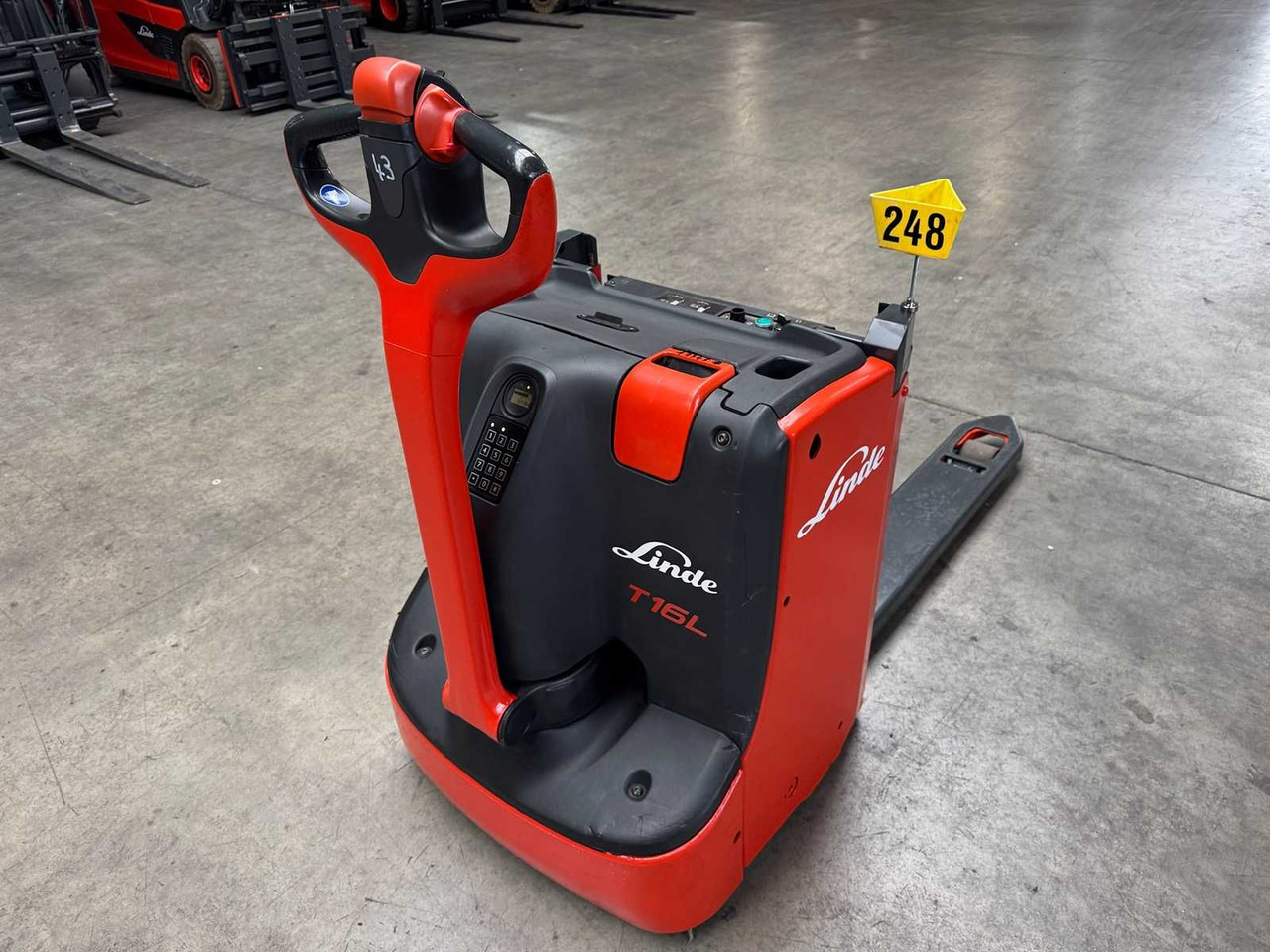 2016 LINDE T16L PALLET TRUCK ANT STACKER INITIAL STROKE 3,247 HOURS - Gaffeltruck: bilde 3 2016 LINDE T16L PALLET TRUCK ANT STACKER INITIAL STROKE 3,247 HOURS - Gaffeltruck: bilde 3