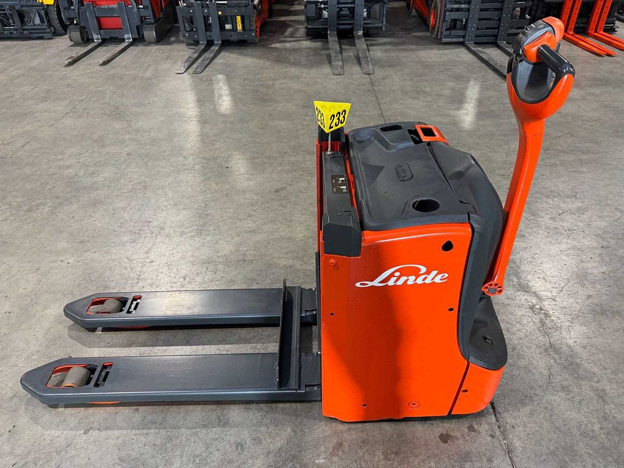2017 LINDE T16L PALLET TRUCK ANT STACKER INITIAL STROKE 1,446 HOURS - Gaffeltruck: bilde 2 2017 LINDE T16L PALLET TRUCK ANT STACKER INITIAL STROKE 1,446 HOURS - Gaffeltruck: bilde 2